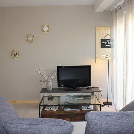 Ferienhaus Maison Au Calme Avec Jardin Et Piscine Crest