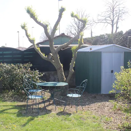 Maison Au Calme Avec Jardin Et Piscine