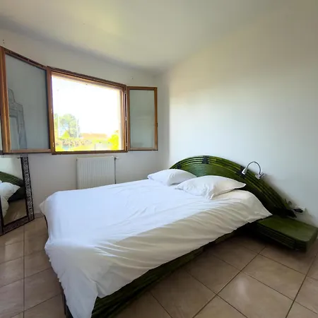Maison Au Calme Avec Jardin Et Piscine Ferienhaus *