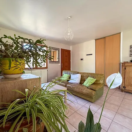 Ferienhaus Maison Au Calme Avec Jardin Et Piscine *